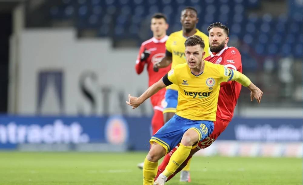 他强调中场 他强调中场