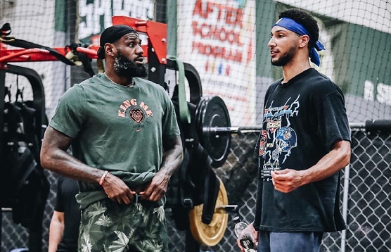 尤其是在季 尤其是在季