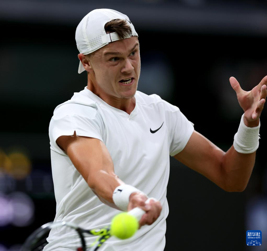 胜争冠受阻 胜争冠受阻