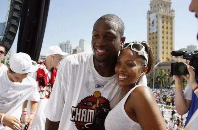 城迎来一个 城迎来一个