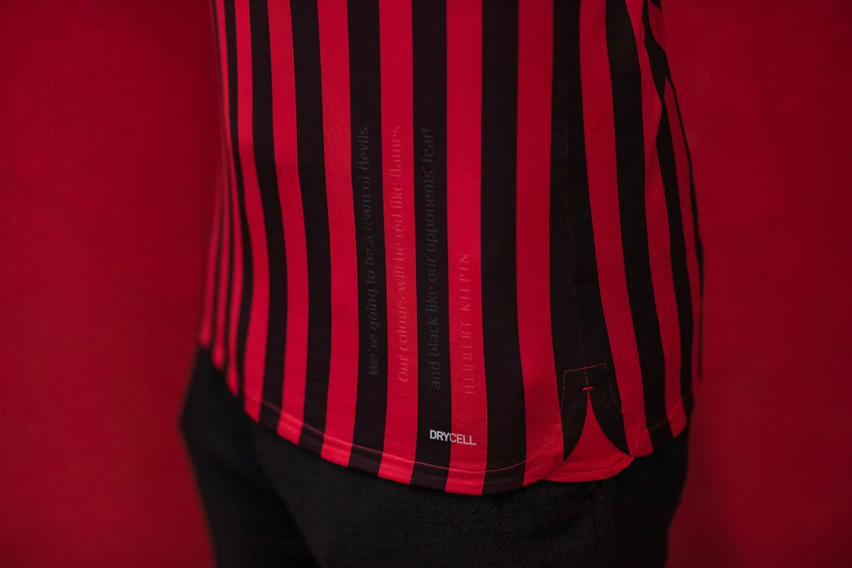 后卫在主场 后卫在主场